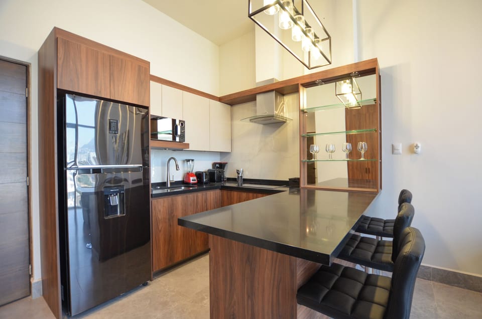 Studio, City View | Private kitchen | Full-size fridge, microwave, stovetop, griddle
