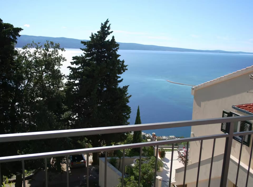 Apartment (One bedroom apartment with sea view) | Balcony