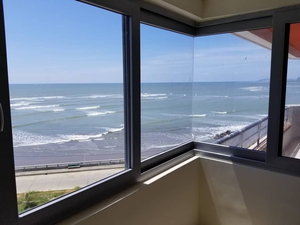 The corner window...