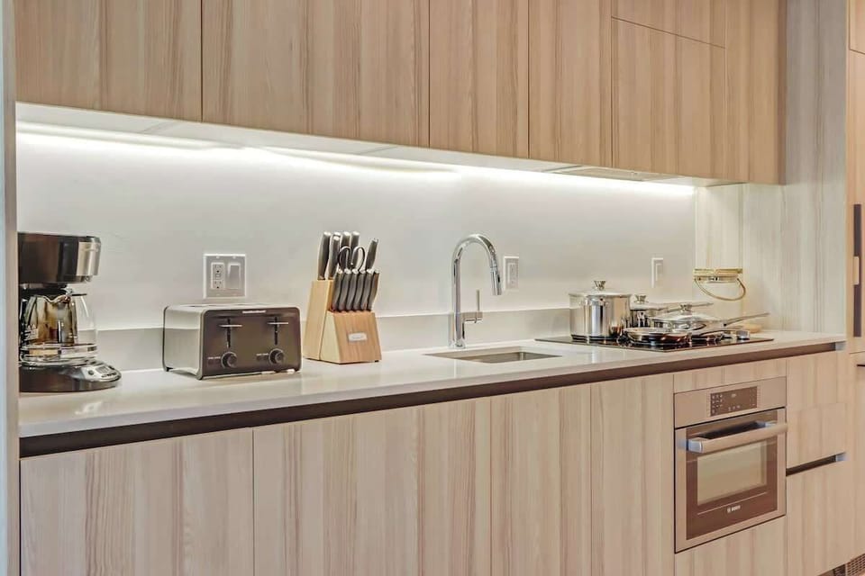 Modern fully stocked kitchen ready for home cooked meals.