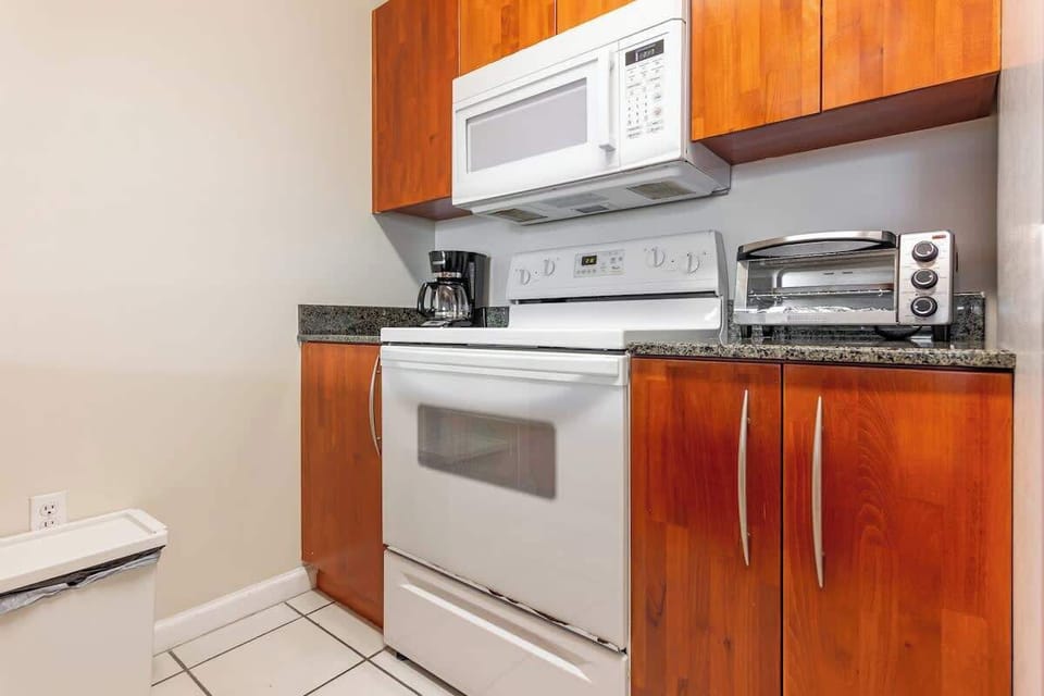 Fully stocked kitchen with modern appliances