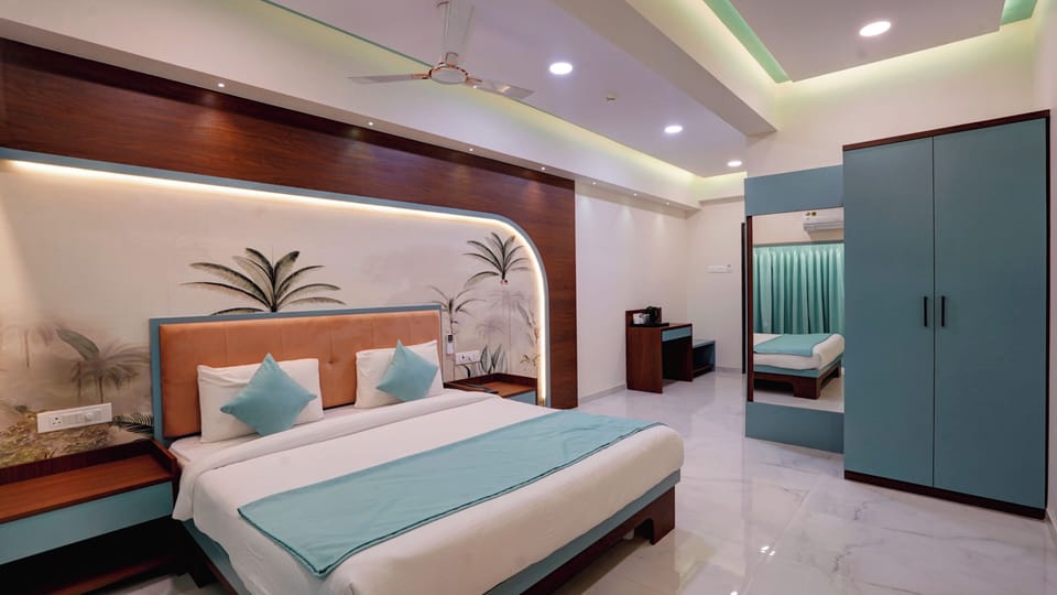Deluxe Room, Balcony, City View | Soundproofing, free WiFi