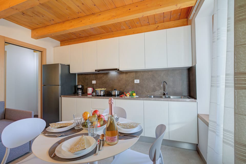 Kitchen and dining area