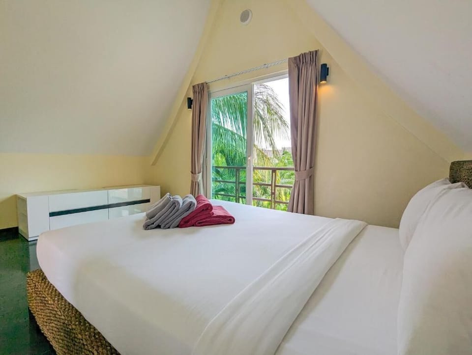 In-room safe, free WiFi