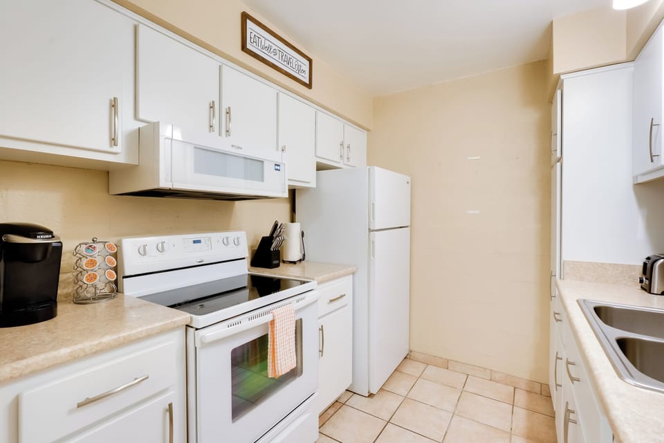 Kitchen | Keurig | Dishwasher | Toaster