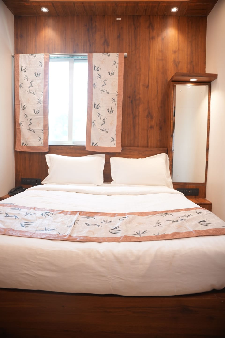 Standard Room, Patio, Pool View | Desk, free WiFi