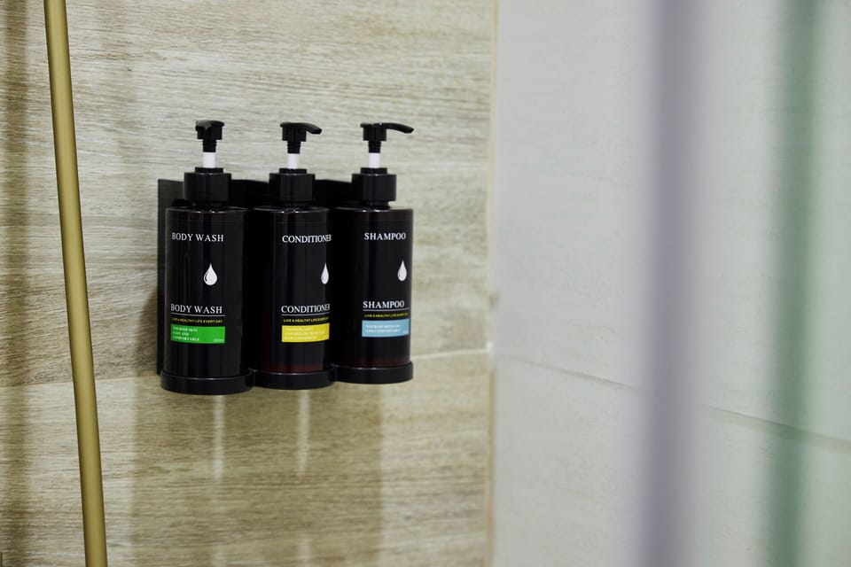 Shower, free toiletries, hair dryer, towels