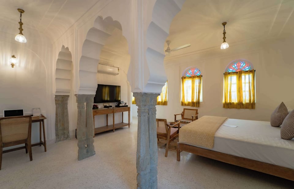 Yuvraj Suite Room | Desk, free WiFi