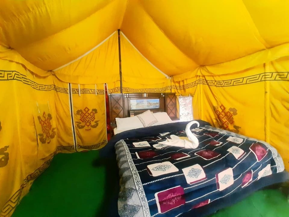 Comfort Tent, Private Bathroom, Mountain View | Free WiFi