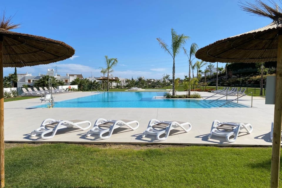 Holiday Home Swimming Pool
