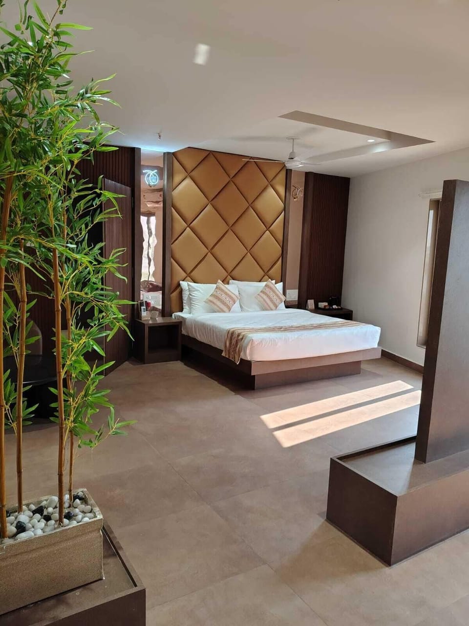 Junior Suite, City View | Laptop workspace, blackout drapes, iron/ironing board, free WiFi