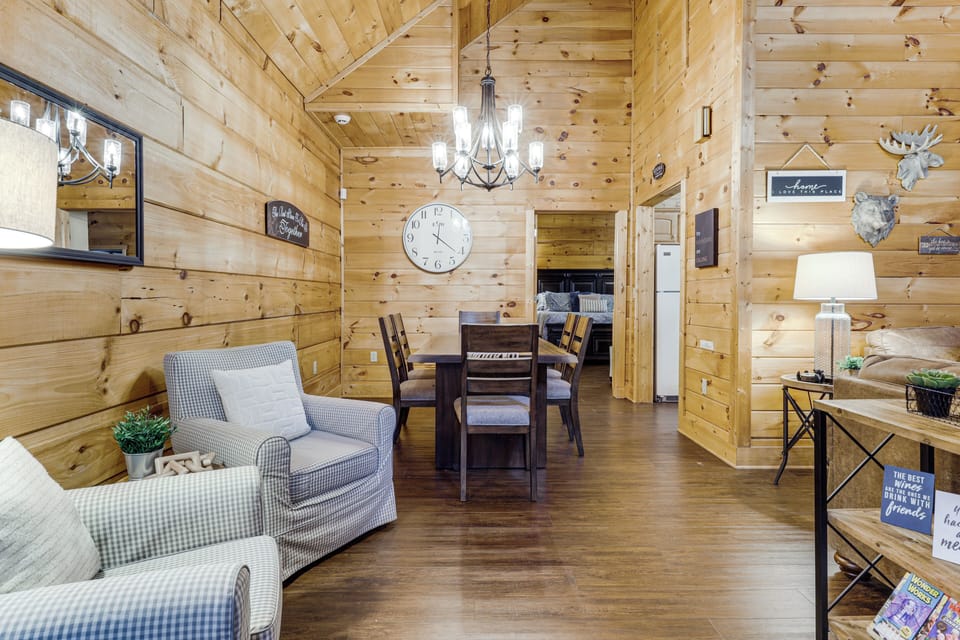 House (3 Bedrooms) | Interior