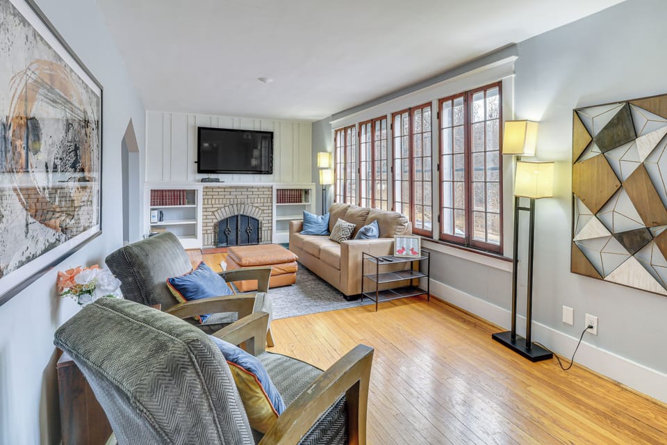 House (5 Bedrooms) | Interior