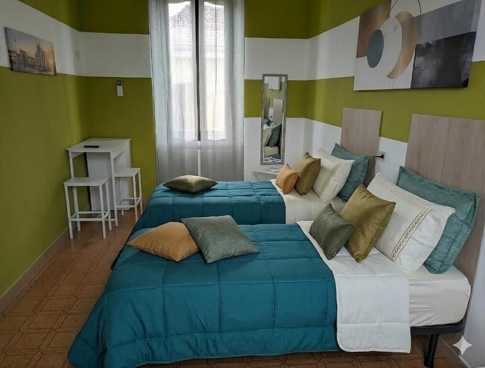 Basic Twin Room | Egyptian cotton sheets, premium bedding, down comforters, pillowtop beds
