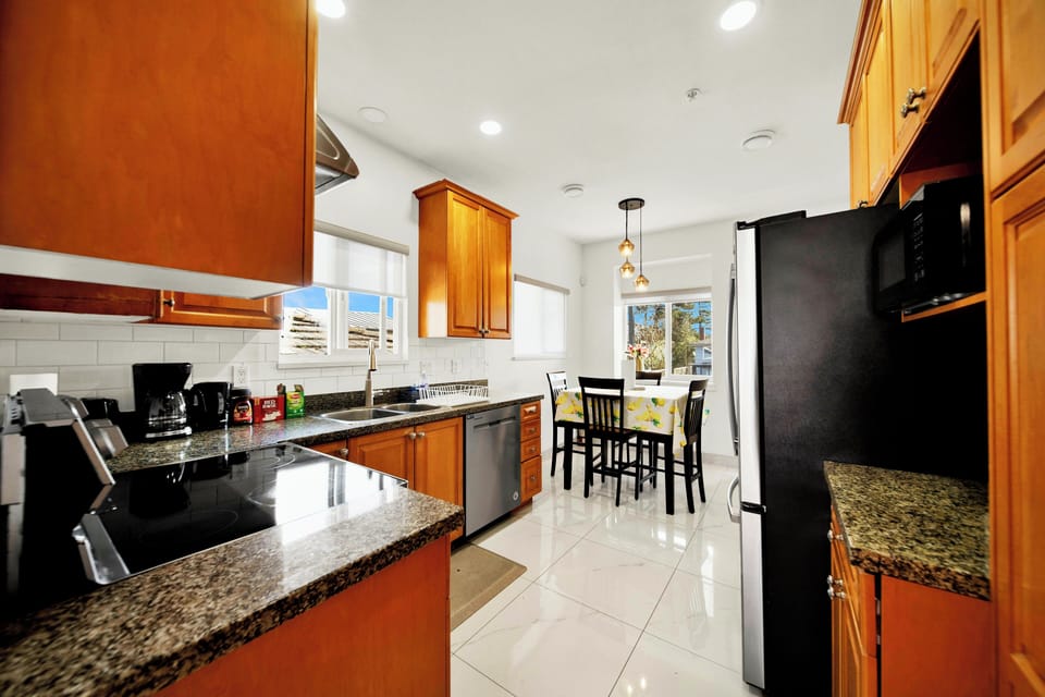 House, 3 Bedrooms, Balcony, Mountain View | Interior