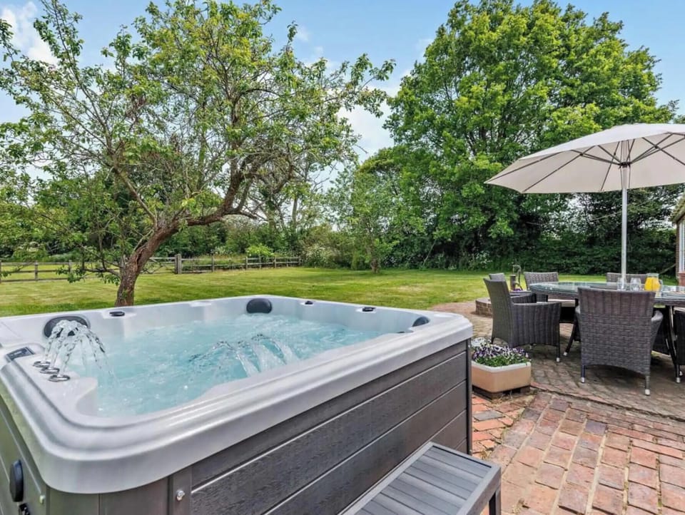 Six Person Hot Tub
