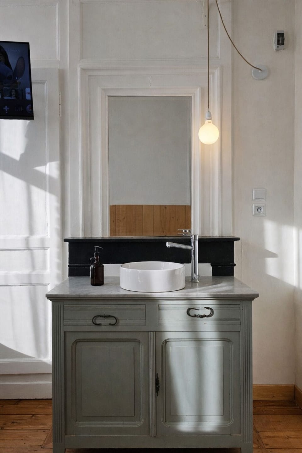 Comfort Double Room | Bathroom | Shower, hair dryer, towels, soap