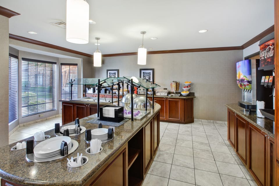 Enjoy a FREE breakfast every morning!