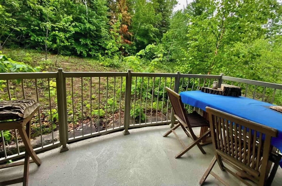 Private balcony relishing such serene views.