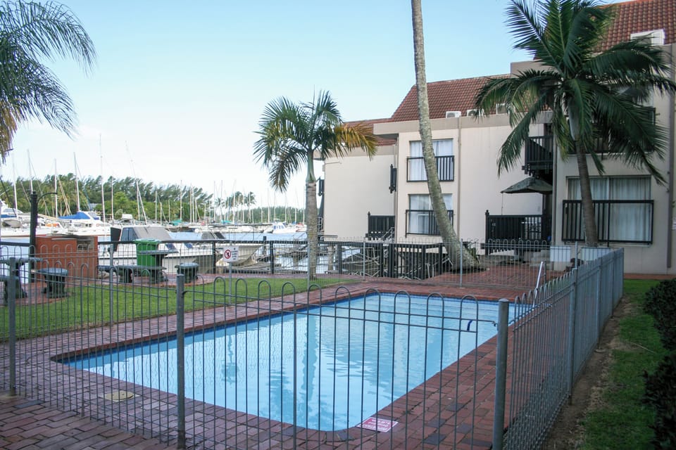 7 outdoor pools