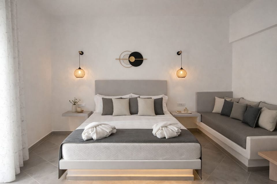 Triple Room, Balcony | In-room safe, individually decorated, desk, free cribs/infant beds