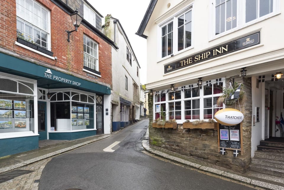 The Ship Inn right on your doorstep - An Selder