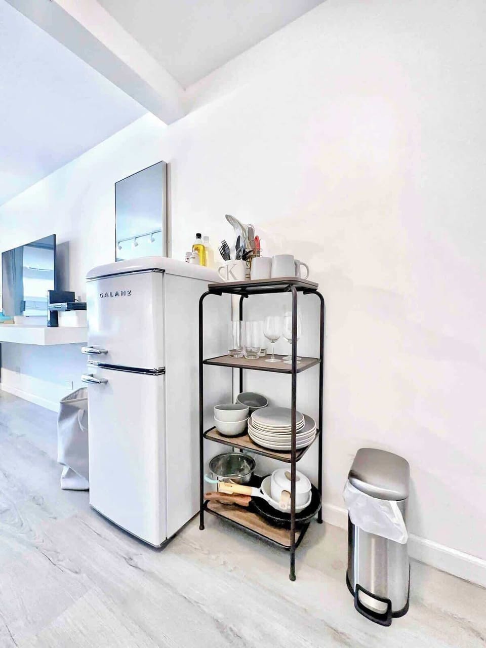 Apartment, Pool View (1 Bedroom) | Private kitchen | Fridge, microwave, espresso maker, coffee/tea maker
