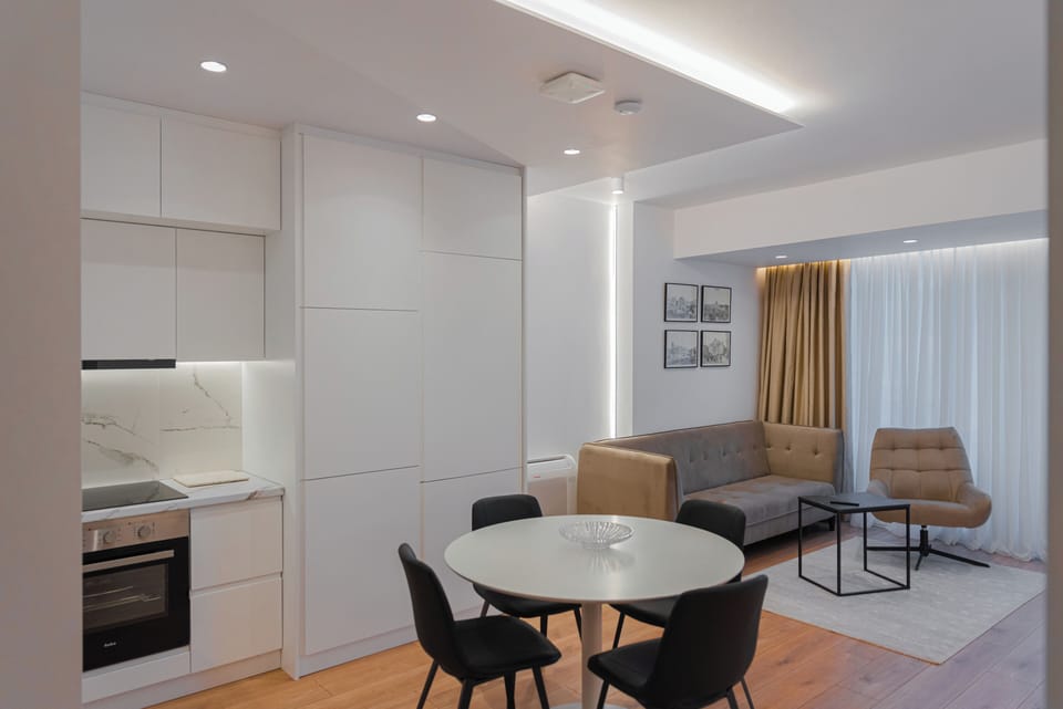 Apartment, 3 Bedrooms, Balcony | Living area | 43-cm TV with cable channels