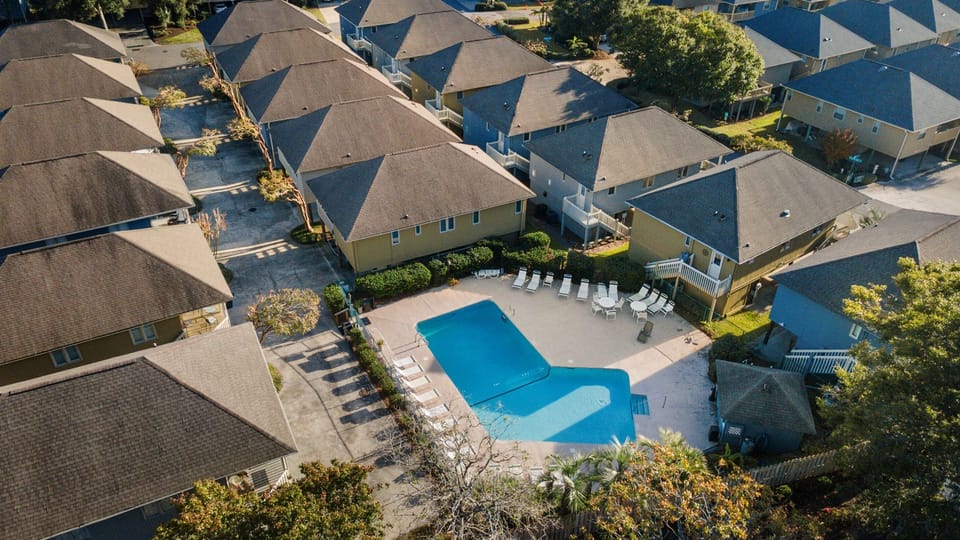 Pool - closest to condo