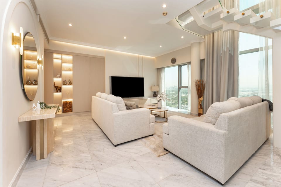Luxury Duplex, 1 King Bed, Non Smoking, City View | Living area | 40-inch Smart TV with digital channels