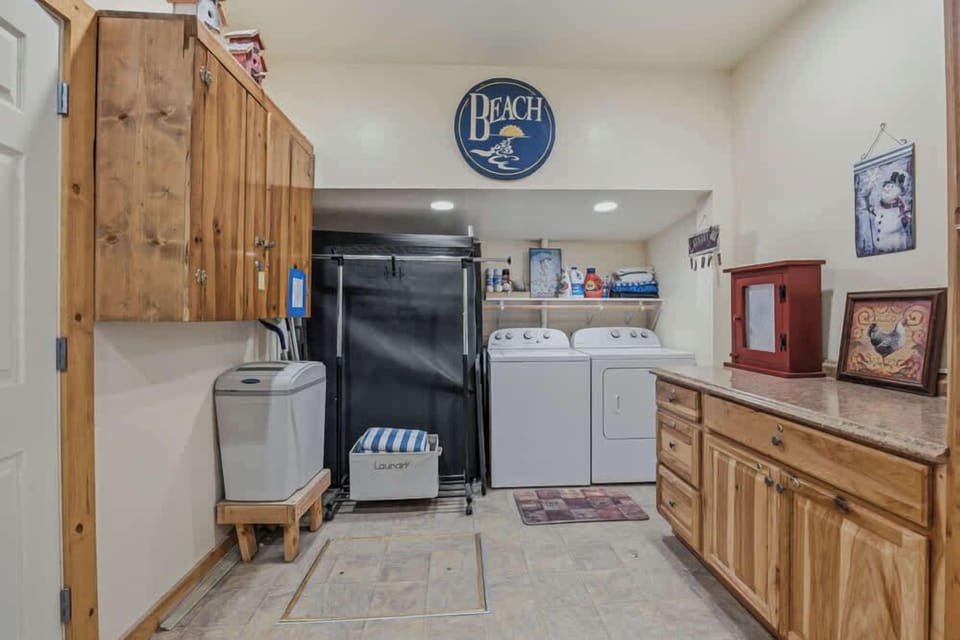 Laundry area (pods provided)