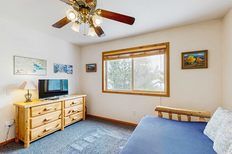 Loft with futon (full sized)