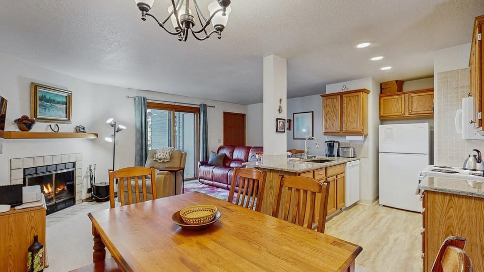 Open concept floor plan