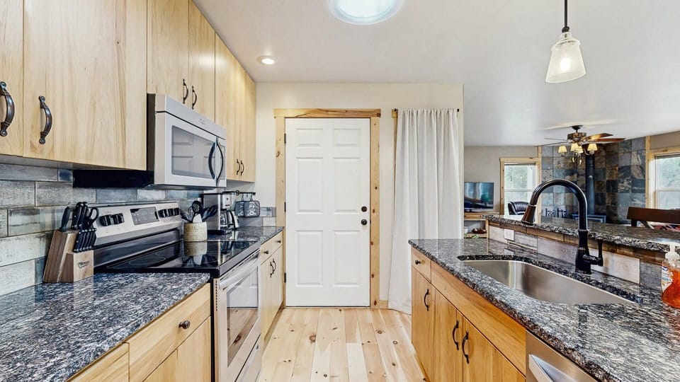 Modern kitchen