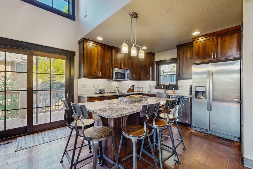 Kitchen island