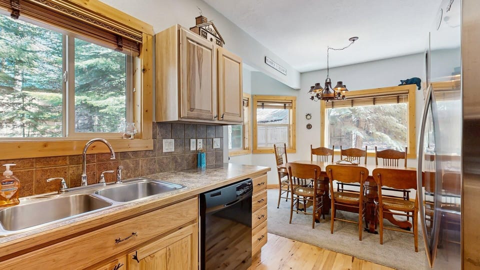 Kitchen and dining room