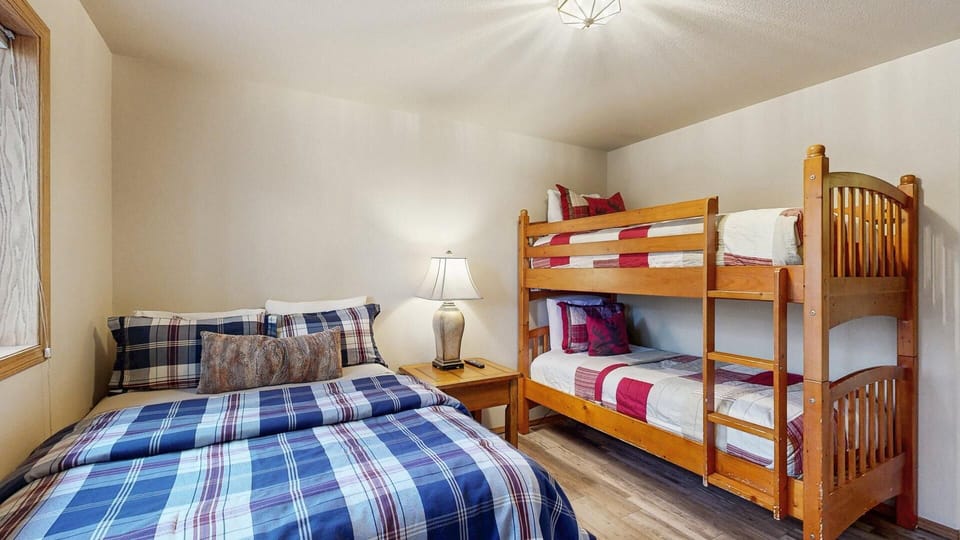 Bunk Room Bedroom