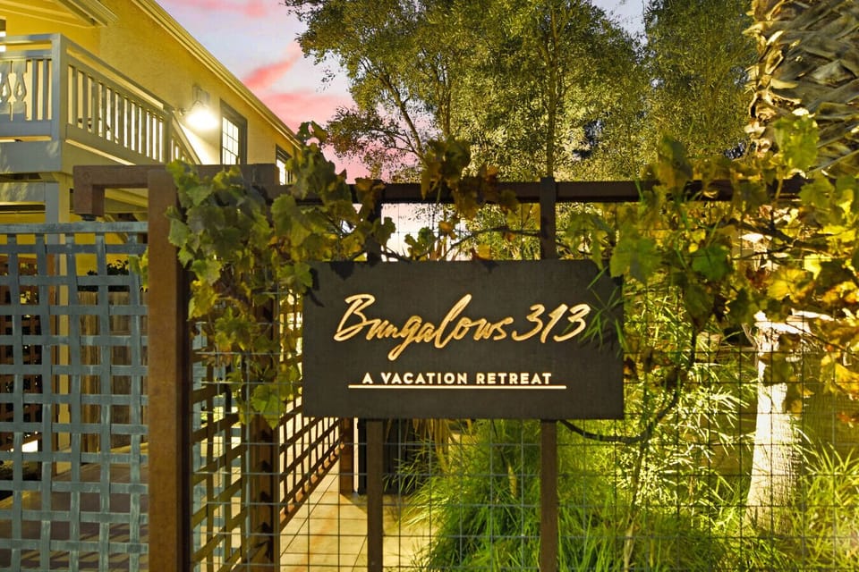 Dolce @ Bungalow 313 Sonoma Vacation Rental- Communial Area - Bocce Court, Fire Pit and more