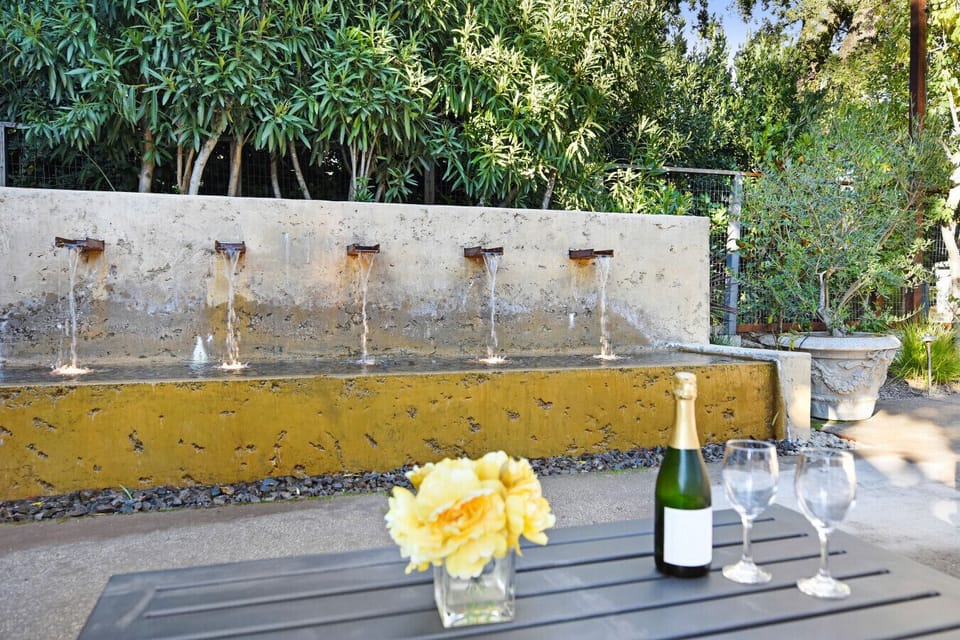 Vita @ Bungalow 313 Sonoma Vacation Rental - Communial Area - Bocce Court, Fire Pit and more
