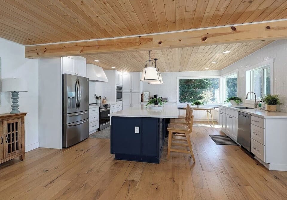 Main House - Dining / Kitchen