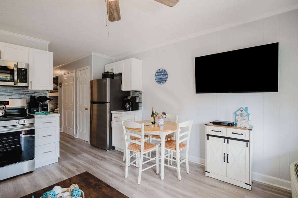 Entertain yourselves with a 50" Smart TV in the living area.