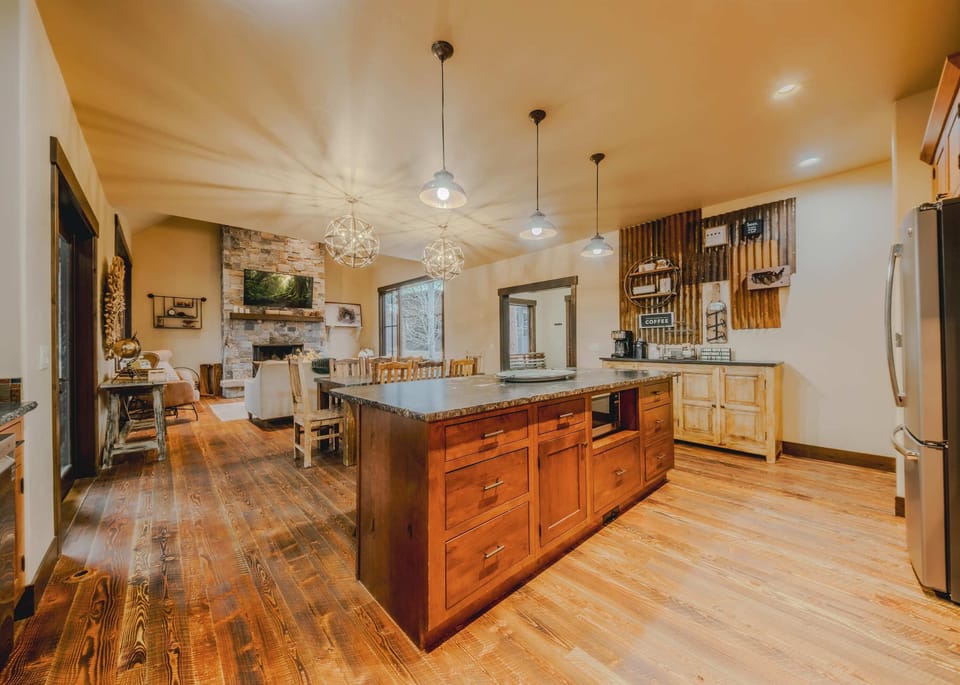 House, Multiple Beds, Patio, Golf View (Wilderness Club Manor) | Private kitchen