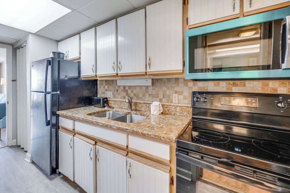 Equipped Kitchen for Your Stay
