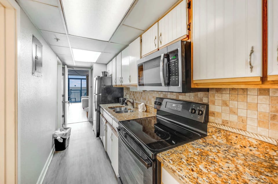 Equipped Kitchen for Your Stay
