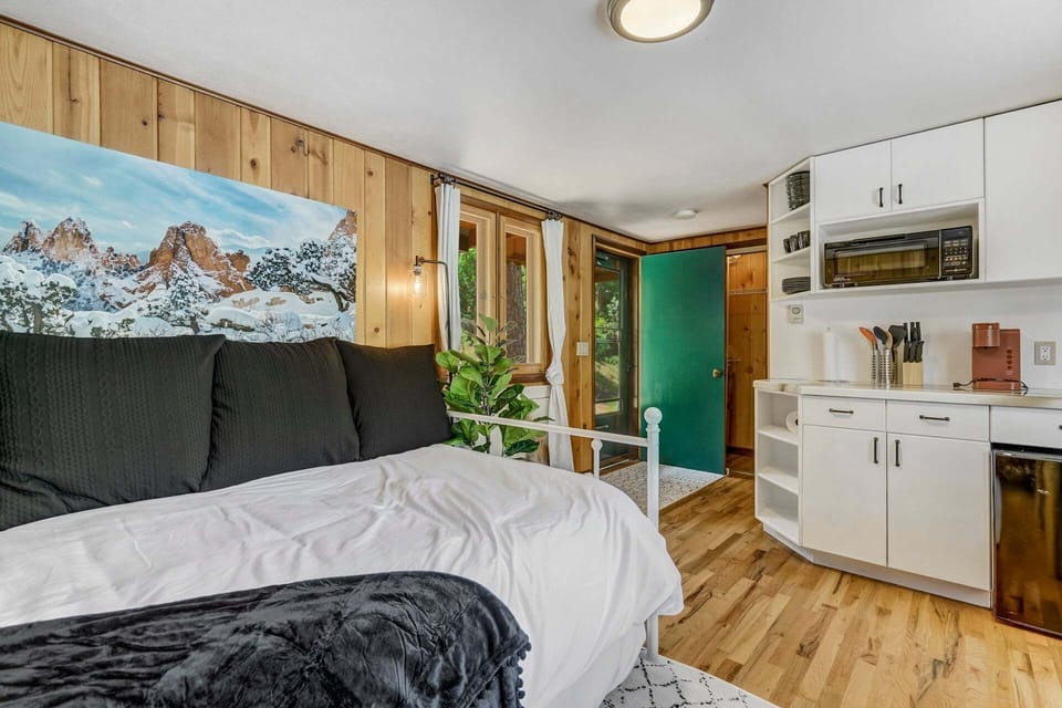 4925 Pike Unit 3 Apartment in Cascade-Chipita Park