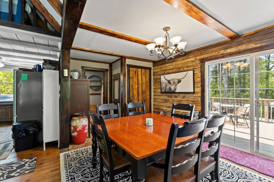 Chalet (2 Bedrooms) | Interior