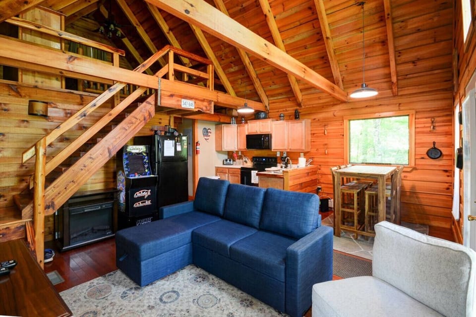 Chalet (2 Bedrooms) | Interior
