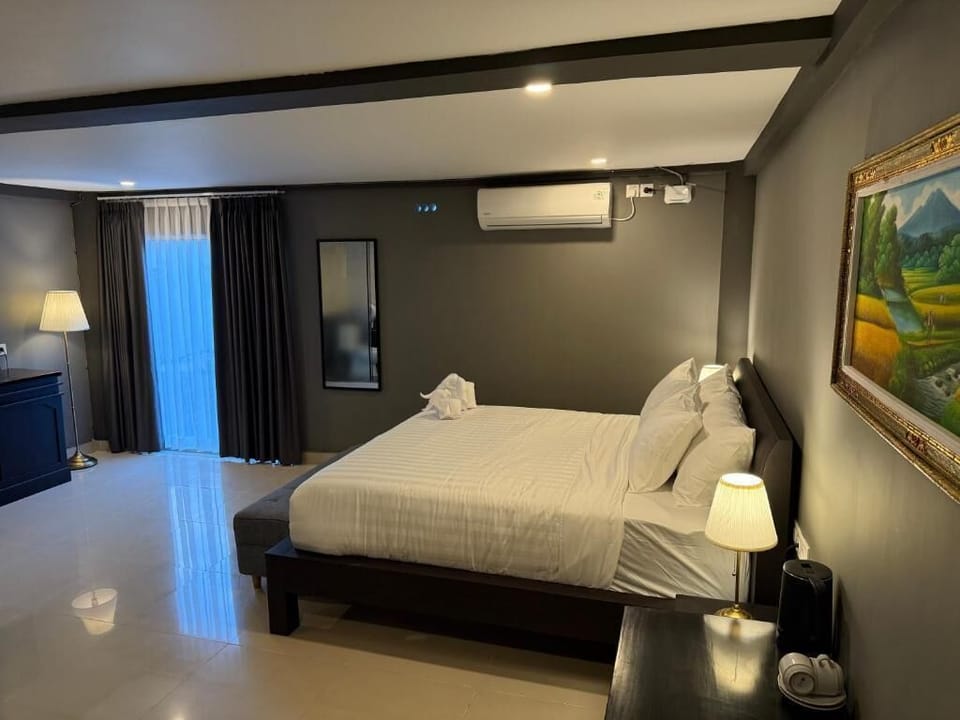 Superior Double Room, 1 King Bed, Non Smoking, Air conditioning | Soundproofing, free WiFi