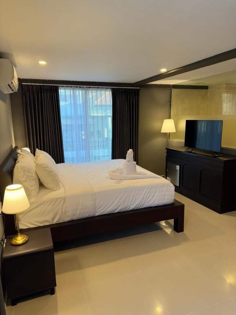 Superior Double Room, 1 Queen Bed, Non Smoking, Air conditioning | Soundproofing, free WiFi