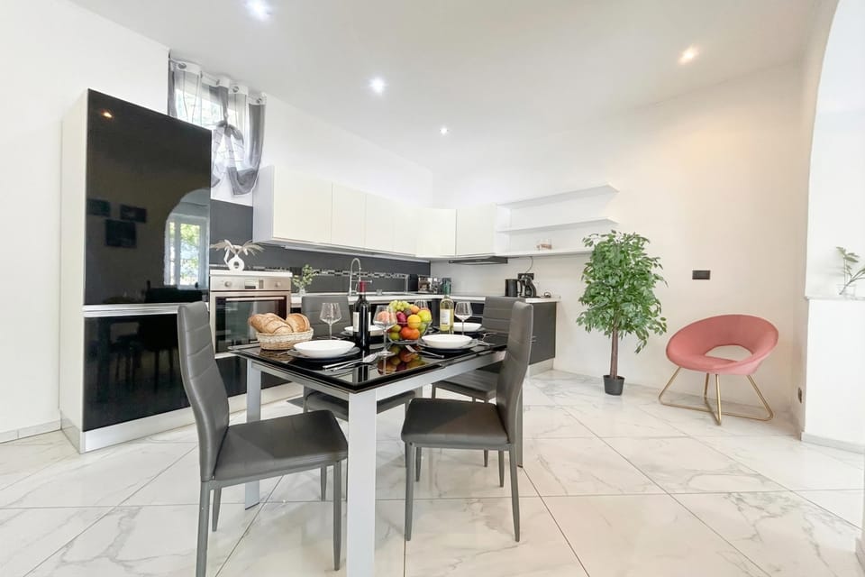 Family Apartment, 1 Bedroom, Fireplace, Mountainside (Cianta - Apartment with Terrace and) | Dining room